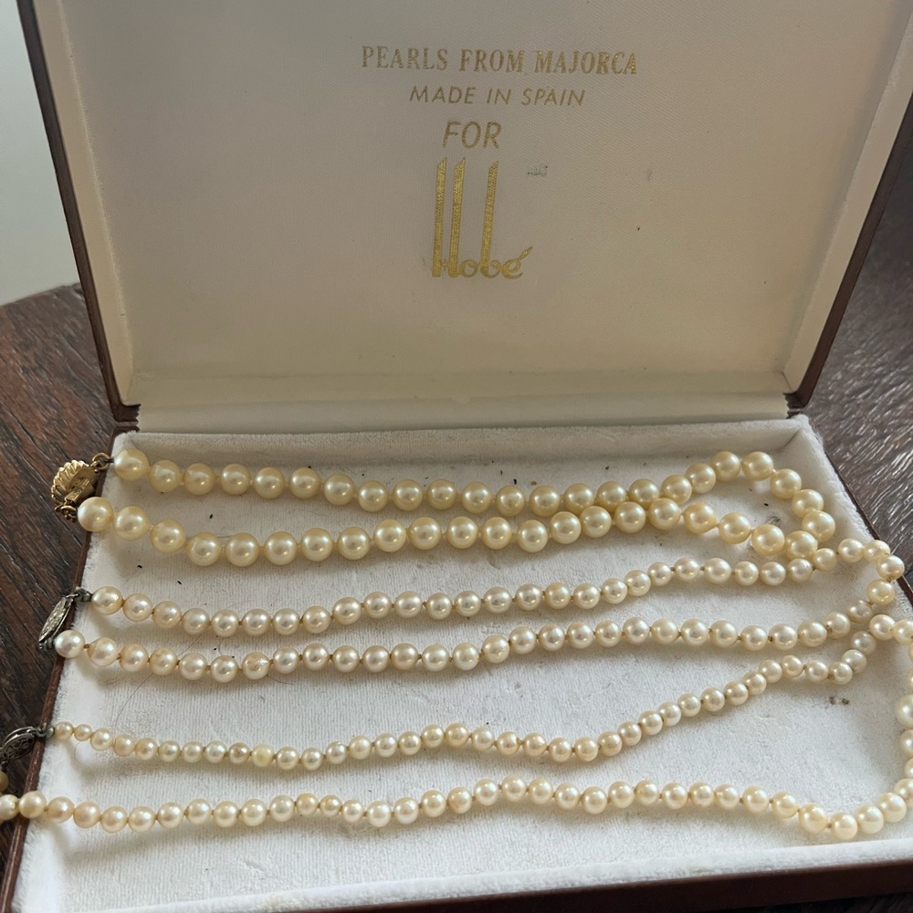 3 Vintage strands of simulated pearls and Hobe Pearl box